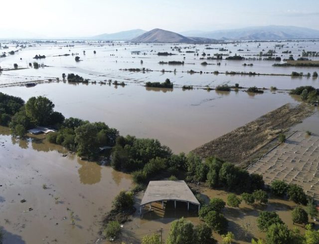 greece-floods (1)