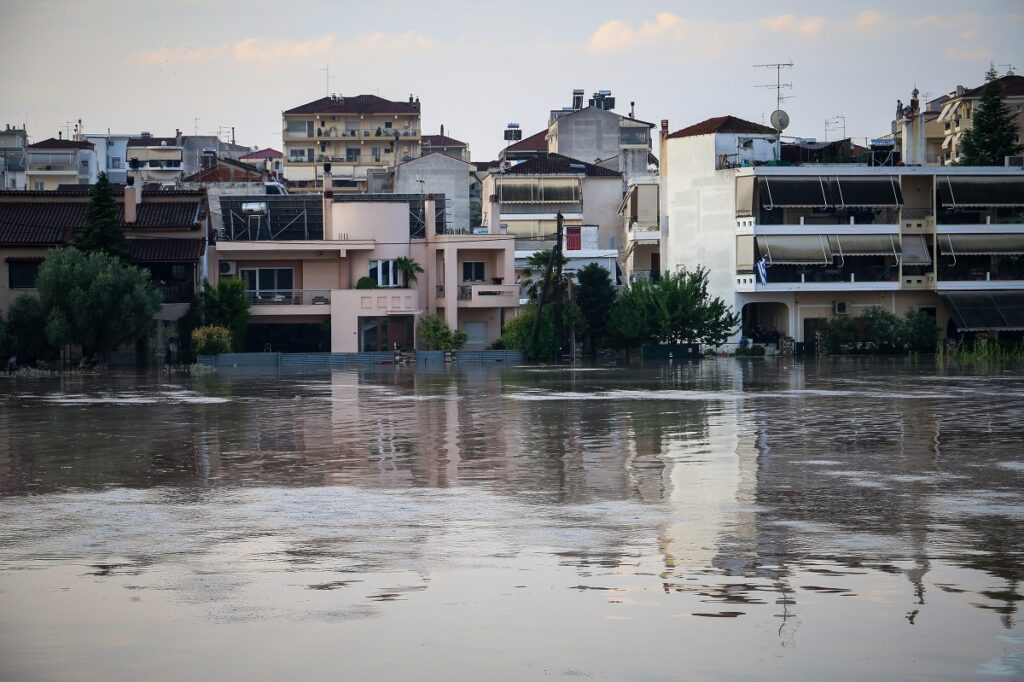 ΠΛΗΜΜΥΡΕΣ ΣΤΗ ΠΕΡΙΟΧΗ ΤΗΣ ΛΑΡΙΣΑΣ ΑΠΟ ΤΟ ΚΥΜΑ ΚΑΚΟΚΑΙΡΙΑΣ DANIEL – ΥΠΕΡΧΕΙΛΙΣΗ ΤΟΥ ΠΗΝΕΙΟΥ  (ΛΕΩΝΙΔΑΣ ΤΖΕΚΑΣ / EUROKINISSI)