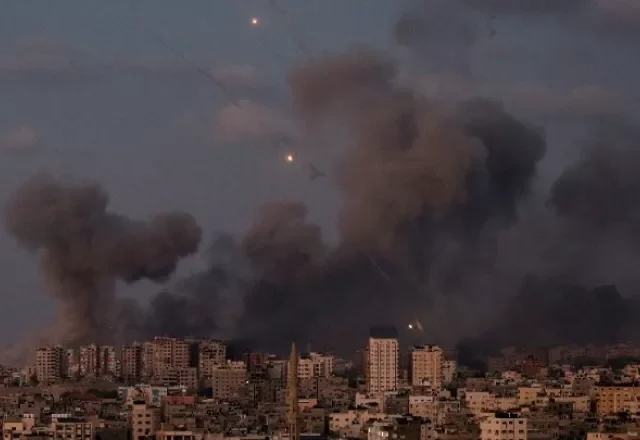 gaza2_ape.jpg