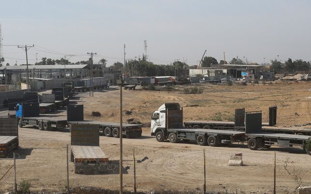 gaza_anthropistikh_boithia_1