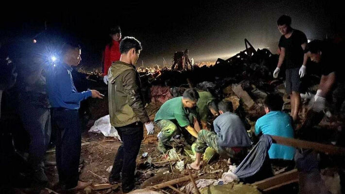 myanmar-bombs