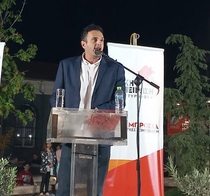 tyrnabos_sigkentrosi_tsikritsis