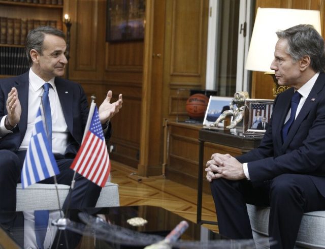 mitsotakis-mplinken
