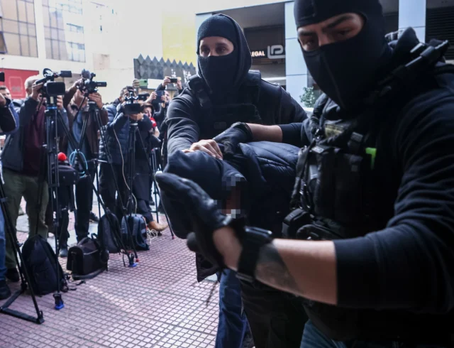 18xronos_aftiki_fotovolida