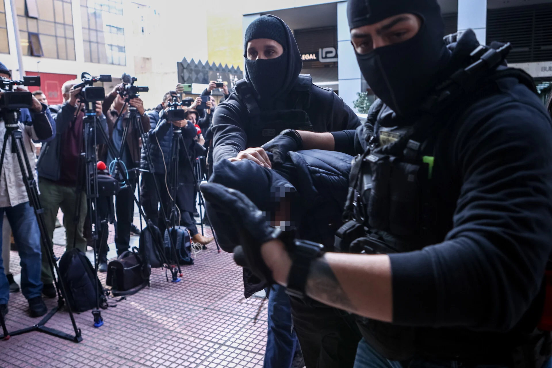 18xronos_aftiki_fotovolida