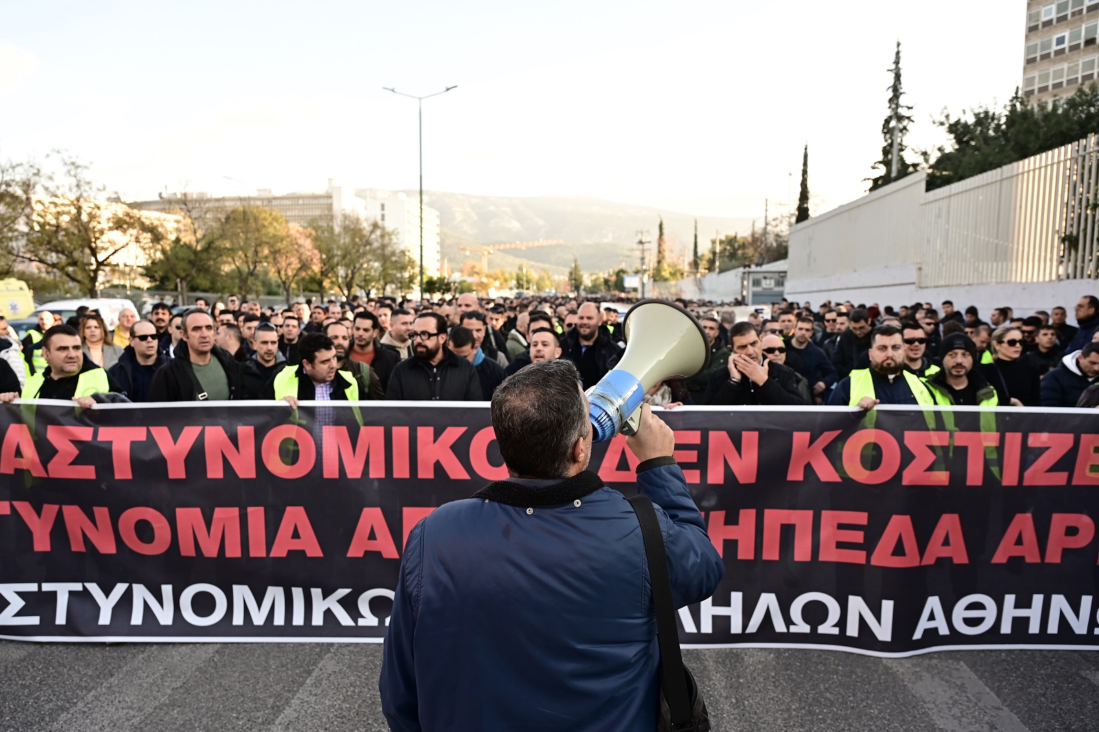 [365743] ΔΙΑΜΑΡΤΥΡΙΑ ΑΣΤΥΝΟΜΙΚΩΝ ΣΤΟ ΥΠΟΥΡΓΕΙΟ ΠΡΟΣΤΑΣΙΑΣ ΤΟΥ ΠΟΛΙΤΗ (ΜΙΧΑΛΗΣ ΚΑΡΑΓΙΑΝΝΗΣ/EUROKINISSI)