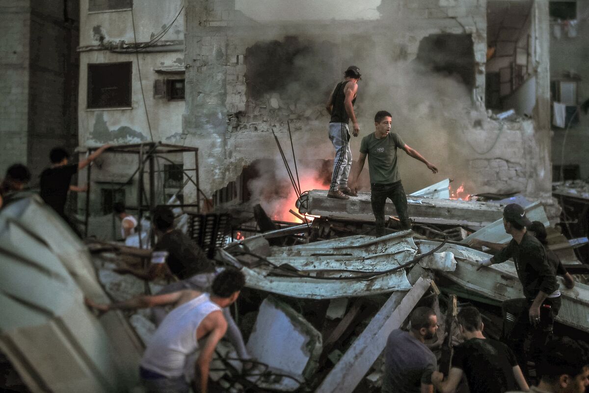 ruins_fire_gaza