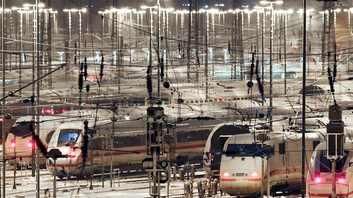 germany_railway_station_trains_strike