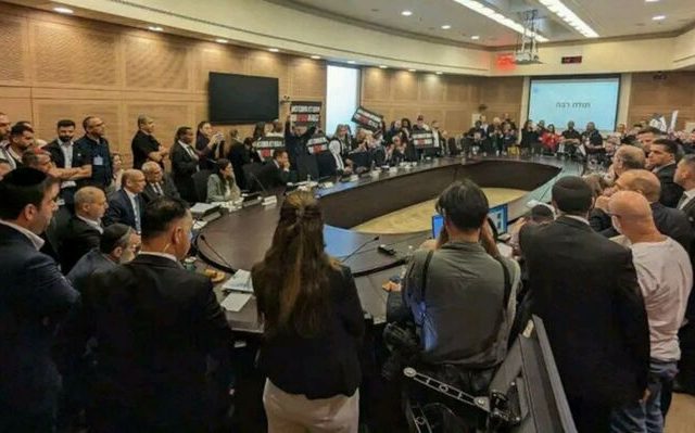 hostages-knesset