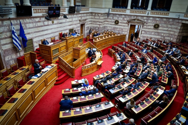 ΒΟΡΙΔΗΣ ΜΑΚΗΣ  ΣΥΖΗΤΗΣΗ ΣΤΗΝ ΟΛΟΜΕΛΕΙΑ ΤΗΣ ΒΟΥΛΗΣ ΤΗΣ ΠΡΟΤΑΣΗ ΣΤΟΥ ΚΚΕ ΓΙΑ ΣΥΣΤΑΣΗ ΕΞΕΤΑΣΤΙΚΗΣ ΕΠΙΤΡΟΠΗΣ ΓΙΑ ΤΟ ΣΙΔΗΡΟΔΡΟΜΙΚΟ ΔΥΣΤΥΧΗΜΑ ΣΤΑ ΤΕΜΠΗ (ΓΙΩΡΓΟΣ ΚΟΝΤΑΡΙΝΗΣ/EUROKINISSI)
