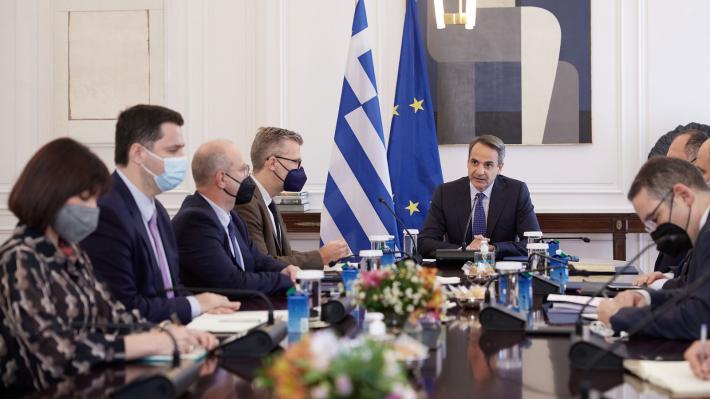 ypoyrgiko-mitsotakis-3