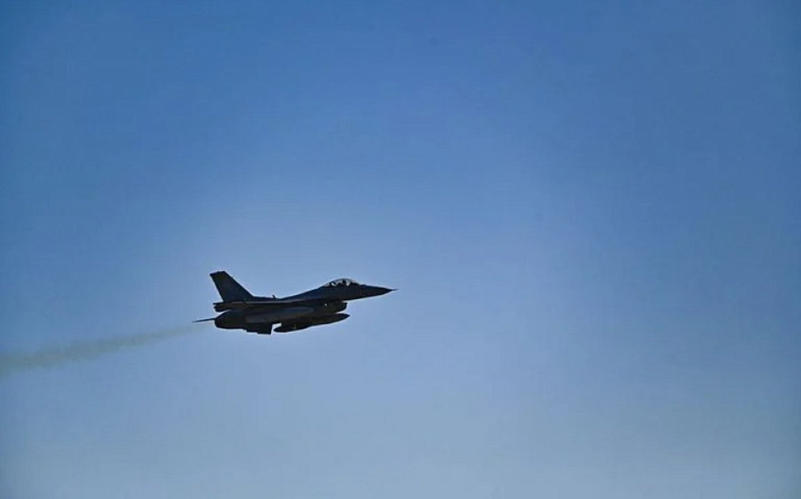 fighter-jet-airforce-intime_252863_440380_type13262