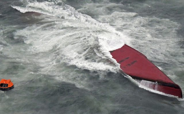 japan_tanker_capsized
