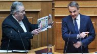 koutsoumpas-mitsotakis-832024-1149