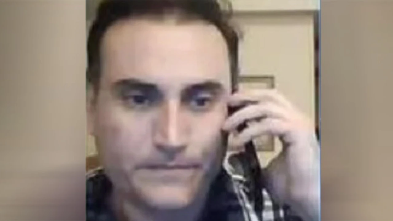 manolis.jpg