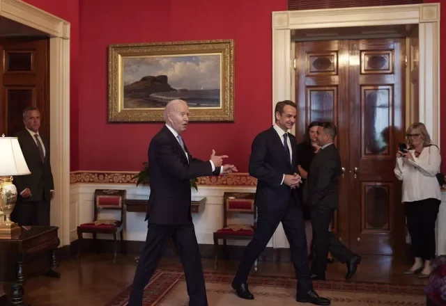 mitsotakis_biden_intime.jpg