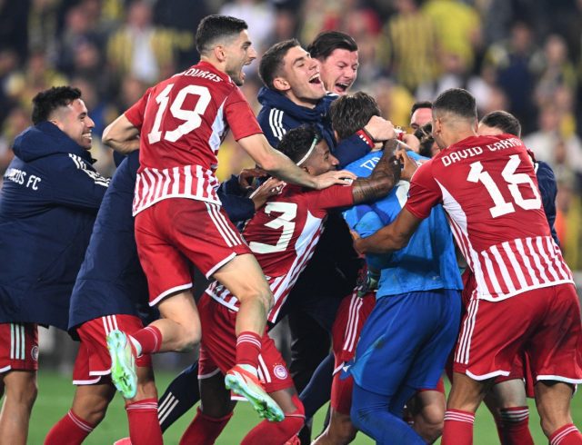 OLYMPIAKOS-3