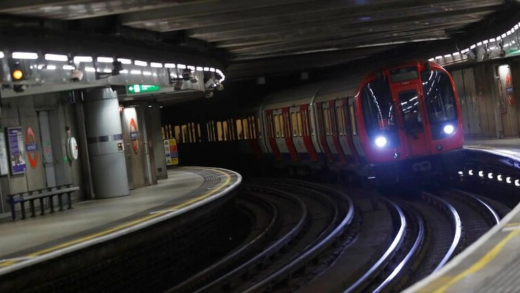 bd7d00a7-londonmetro