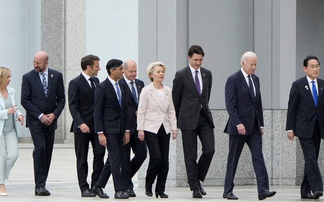 g7