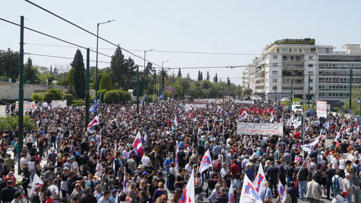 sygkentrosi-syntagma-24