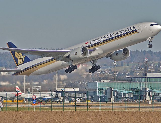 1024px-singapore-airlines-boeing-777-300er