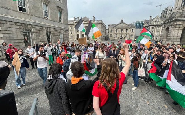 ireland_israel_palestinians_campus_protests_4