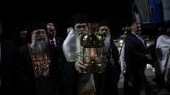 arrival; Athens; belief; Christ; Christian; Christianity; easter; Easter Eve; Eleytherios Venizelos Airport; faith; Good Saturday; Greece; Holy Light; Holy Saturday; Holy Week; Jesus Christ; orthodox; Pascha; religion; Resurrection of Jesus; Άγιο Φως; Αεροδρόμιο Ελευθέριος Βενιζέλος; Αθήνα; Ανάσταση; Θρησκεία; Μεγάλη Εβδομάδα; Μεγάλο Σάββατο; Ορθοδοξία; Πάσχα; Χριστιανισμός; Χριστός; άφιξη; πίστη;