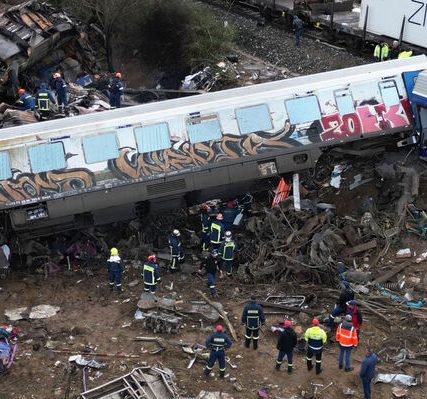treno_sugkrousi-13