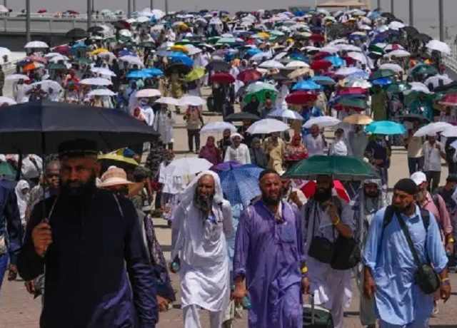 Saudi_Arabia_Hajj_29499_096074