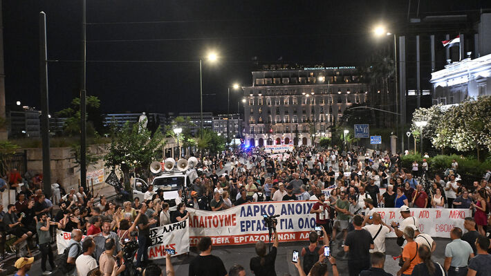 larko_syntagma_48