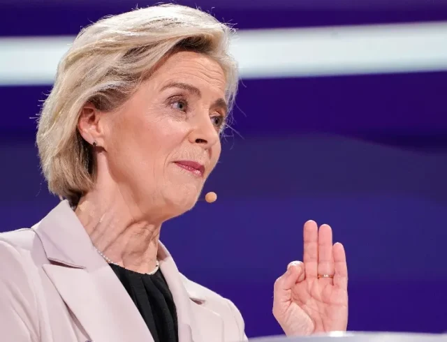 10-ursula von der leyen.jpeg