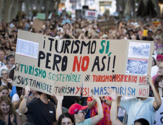 SPAIN-TOURISM-DEMO