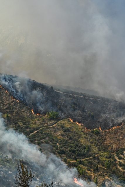 climate crisis; fire Department; forest; wildfire; wildfire; δάσος; κατάσβεση; κλίμα; κλιματική αλλαγή; κλιματική κρίση; πυρκαγιά; πυροσβέστης; πυροσβεστική; φωτιά; Xylokastro; Ξυλόκαστρο;