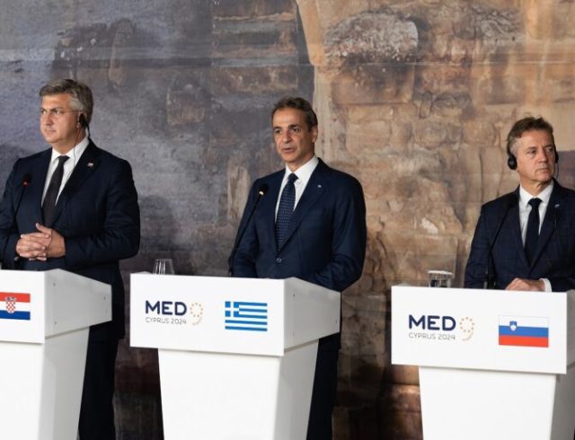 Ο ΠΡΩΘΥΠΟΥΡΓΟΣ ΚΥΡΙΑΚΟΣ ΜΗΤΣΟΤΑΚΗΣ ΣΤΗΝ ΣΥΝΟΔΟ ΚΟΡΥΦΗΣ MED9 (ΔΗΜΗΤΡΗΣ ΠΑΠΑΜΗΤΣΟΣ/ΓΡΑΦΕΙΟ ΤΥΠΟΥ ΠΡΩΘΥΠΟΥΡΓΟΥ/EUROKINISSI)