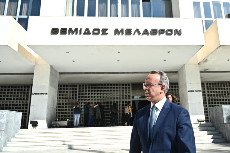 [372766] ΕΠΙΣΚΕΨΗ ΤΟΥ ΥΠΟΥΡΓΟΥ ΜΕΤΑΦΟΡΩΝ ΧΡΗΣΤΟΥ ΣΤΑΪΚΟΥΡΑ ΣΤΗΝ ΕΙΣΑΓΓΕΛΕΑ ΤΟΥ ΑΡΕΙΟΥ ΠΑΓΟΥ   (ΚΩΣΤΑΣ ΤΖΟΥΜΑΣ/EUROKINISSI)