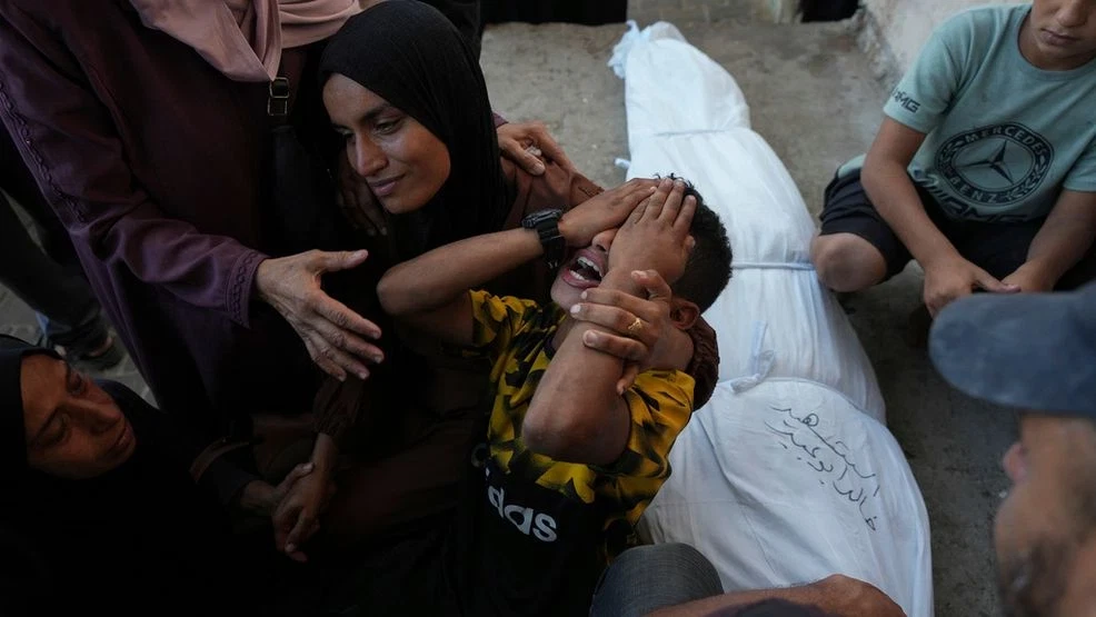 GAZA-crying boy