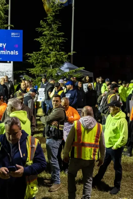 Longshoreman_Strike