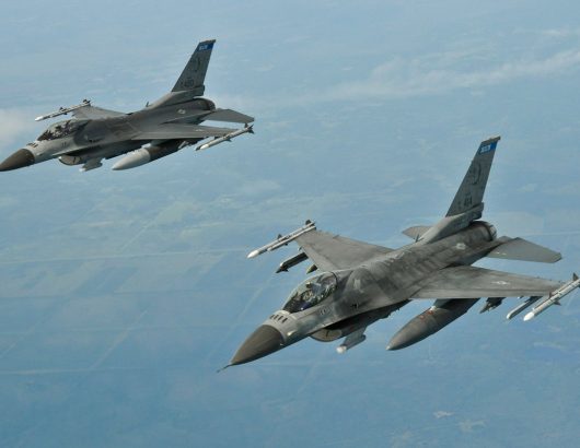f-16-fighting-falcon_011