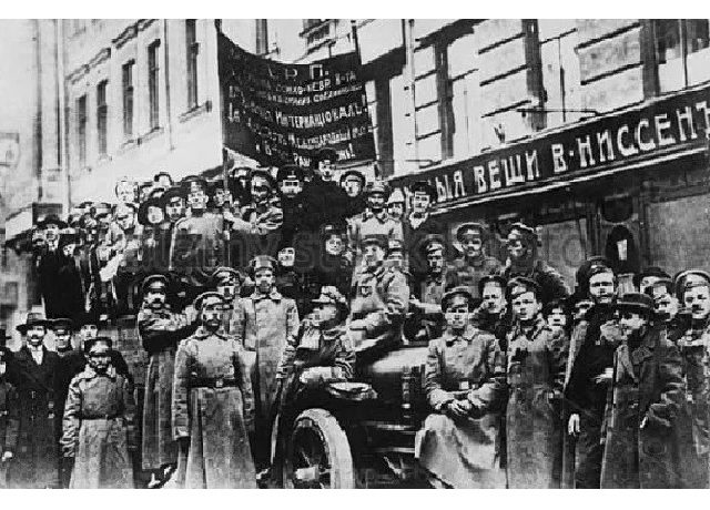 ΜΠΟΛΣΕΒΙΚΟΙ 715χ460
