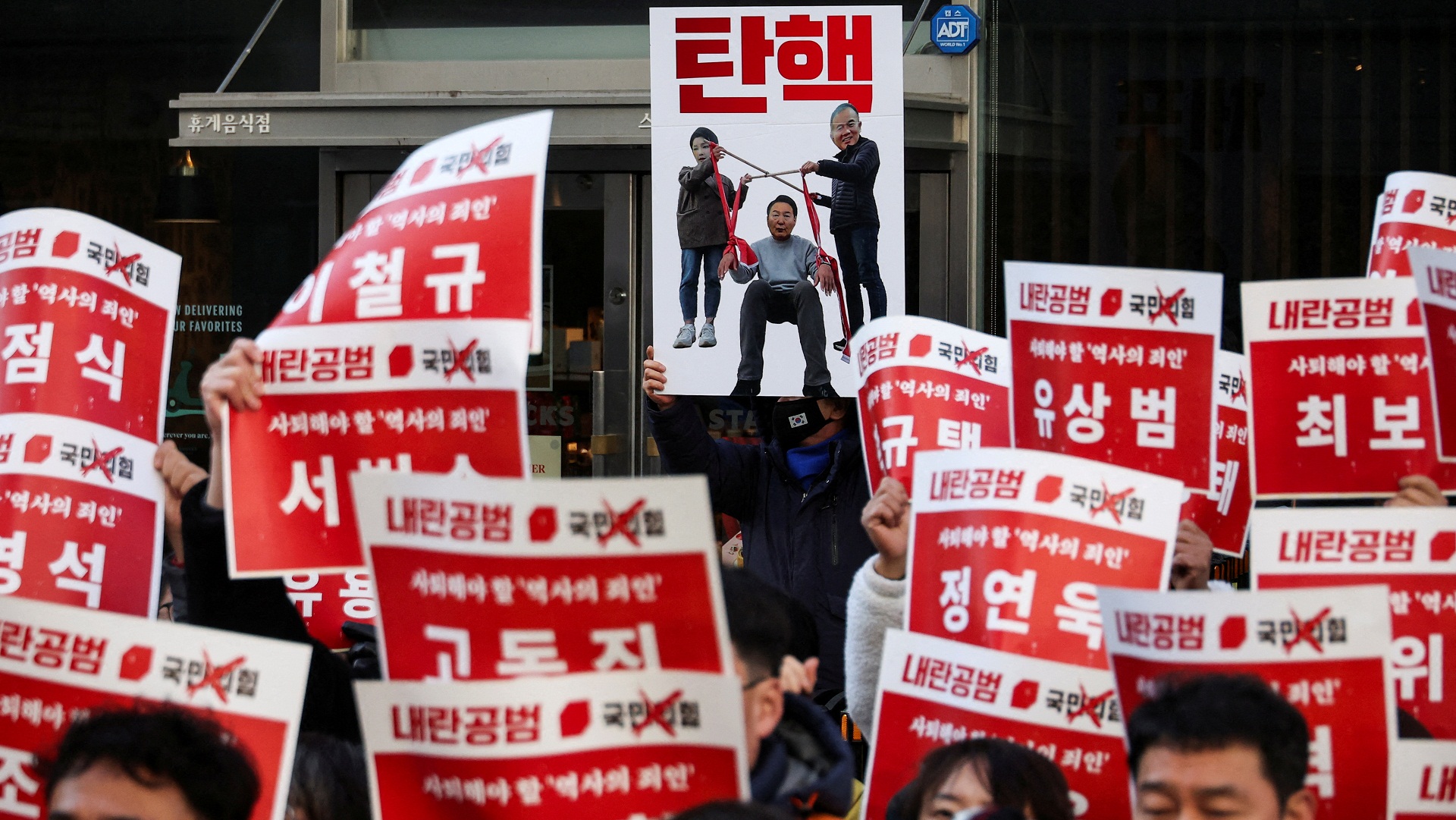 South_Korea_protest_rally_Reuters