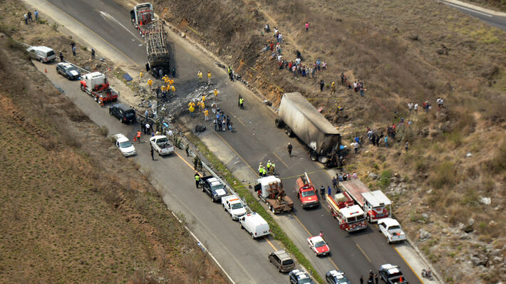 mexico-bus-crash