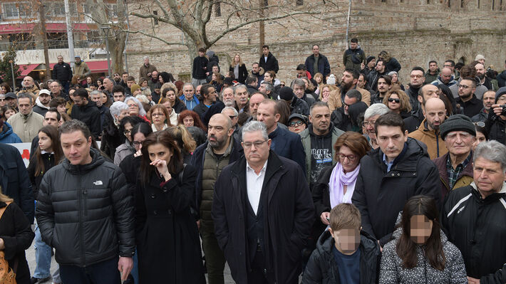 sullalhthrio-temph-serres-04