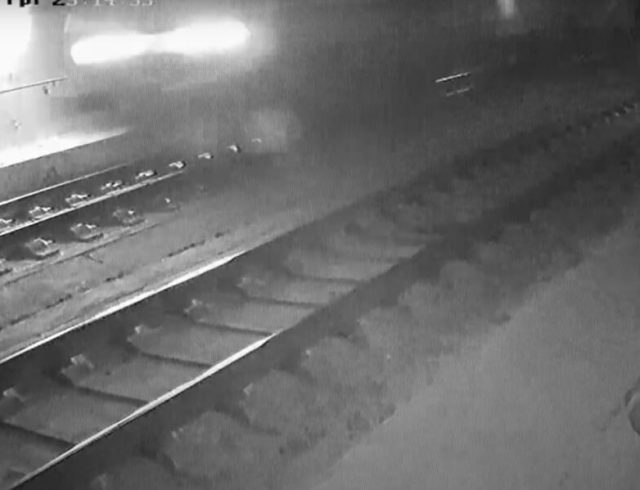 video1-1024×599