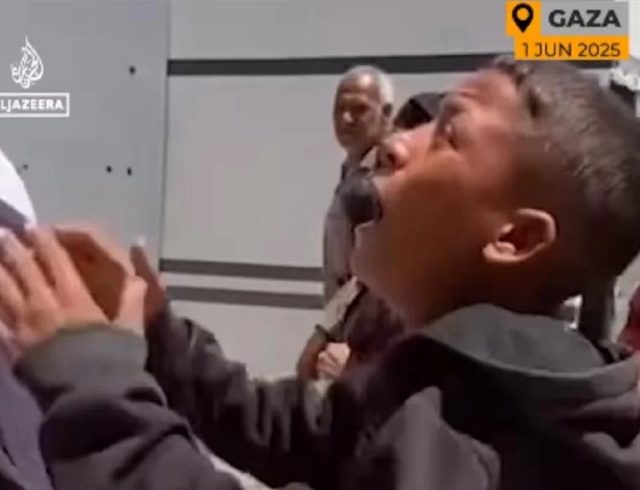 gaza_child_funeral