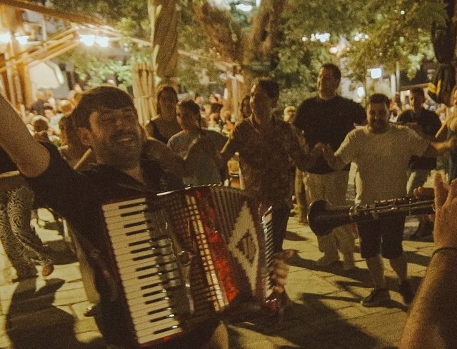 ΔΕΚΑΠΕΝΤΑΥΓΟΥΣΤΟΣ1