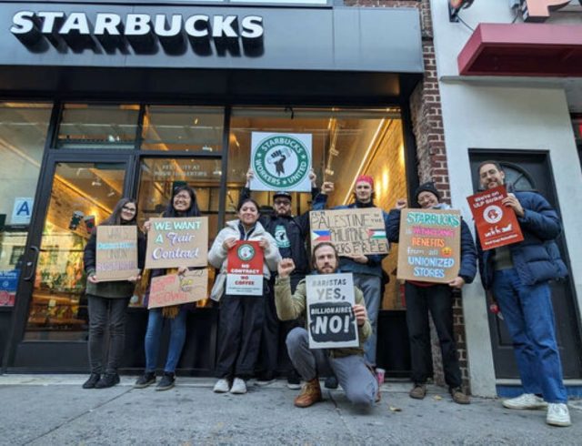 starbucks-strike-1