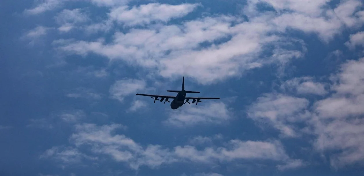 aeroplano-ptisi-gaza-anthropistiki-voitheia