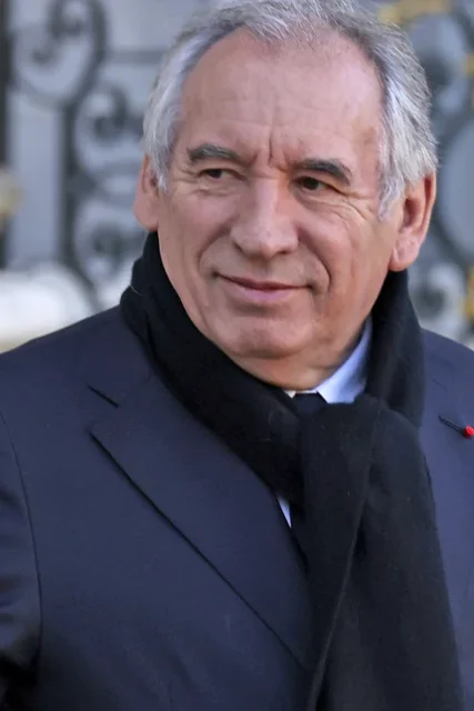 fransoua-bairou-xaireta.jpg