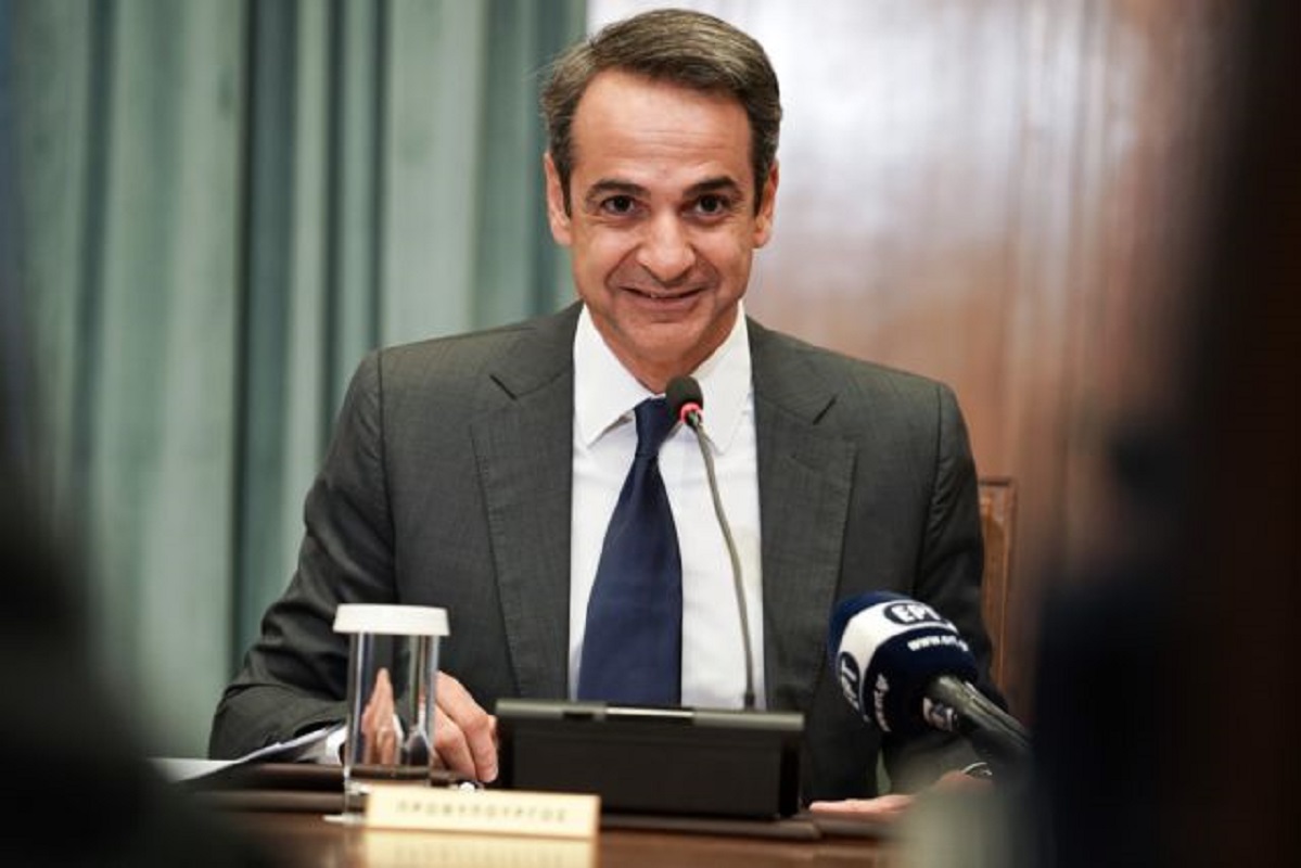 Cabinet meeting; Governing Council; Kyriakos Mitsotakis; New Democracy; politician; prime minister; right wing; Κυβερνητικό Συμβούλιο; Κυριάκος Μητσοτάκης; ΝΔ; Νέα δημοκρατία; βουλή; κοινοβούλιο; πολιτικός; πρωθυπουργός; υπουργικό συμβούλιο;