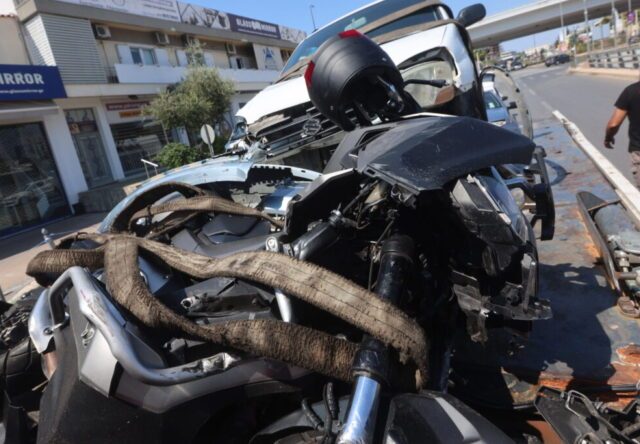 [379818] ΤΡΟΧΑΙΟ ΔΥΣΤΥΧΗΜΑ ΜΕ ΜΟΤΟΣΥΚΛΕΤΑ ΣΤΗ ΣΥΜΒΟΛΗ ΤΗΣ Λ. ΜΕΣΟΓΕΙΩΝ ΜΕ ΤΗ Λ. ΛΑΥΡΙΟΥ ΣΤΟ ΥΨΟΣ ΤΟΥ ΣΤΑΥΡΟΥ ΤΗΣ ΑΓΙΑΣ ΠΑΡΑΣΚΕΥΗΣ (ΓΙΑΝΝΗΣ ΠΑΝΑΓΟΠΟΥΛΟΣ / EUROKINISSI)